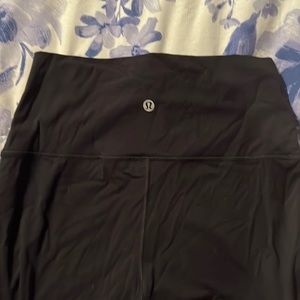 Great black align lululemon size 10
